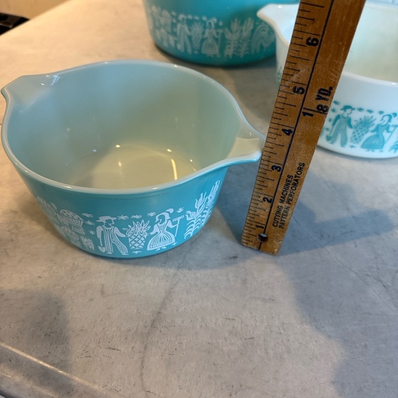 PYREX Butterprint Turquoise Amish stacking bowls. - Picture 10 of 11